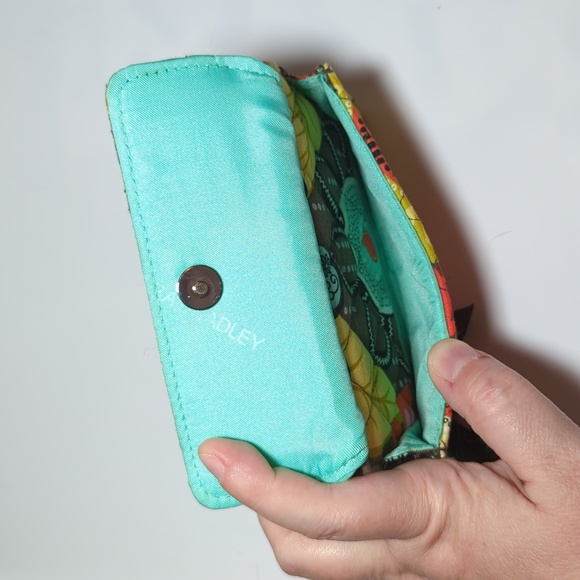 Vera Bradley Flower Shower All-in-One Women's Wristlet Wallet RFID Protection - Picture 4 of 5